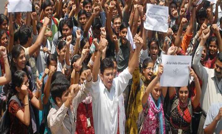 hazare supporters to march to parliament on wednesday