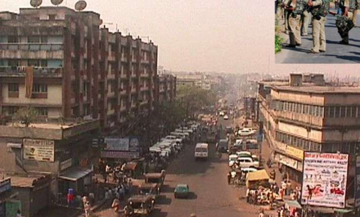 hazaribagh cyber cafe sealed 3 detained after threatening e