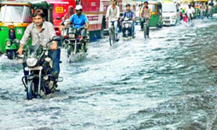 heavy rains lash saurashtra