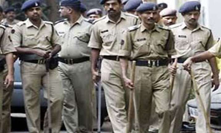high drama at marriage ceremony in up grooms arrested