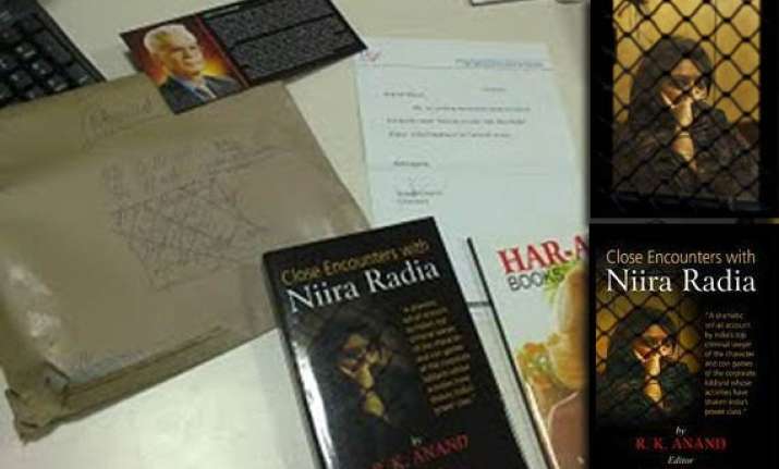 high court asks niira radia about lifting ban on book