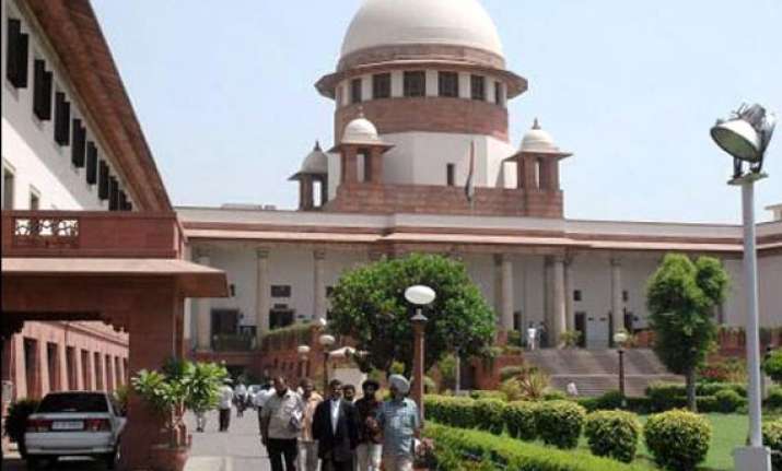 high drama in supreme court advocate evicted slapped with