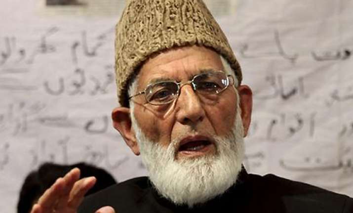 hurriyat leader geelani questioned in let militant s visa