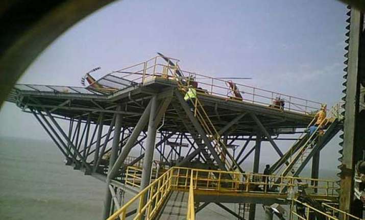 it dept carrying out probe on gas row govt tells sc