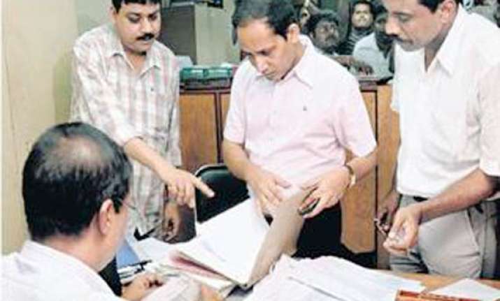 income tax dept to publish names of tax defaulters