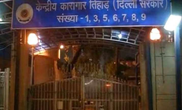 mobile phones accessories recovered in tihar jail compound