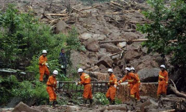 4 bodies dug out in saddal hamlet in jammu kashmir 8 yet to