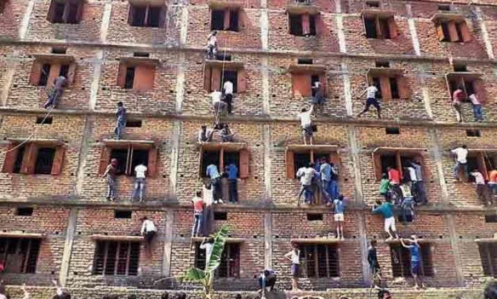 bihar 600 students expelled for cheating on board exams