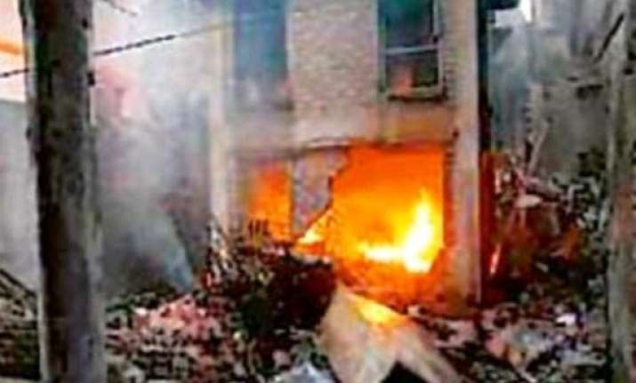 two more houses used by blast suspect found in burdwan