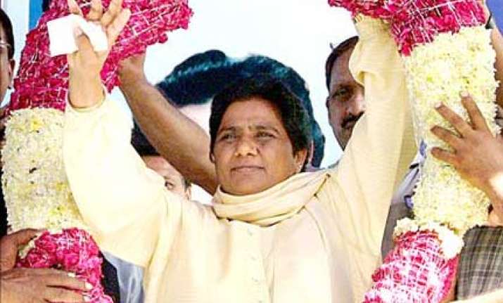 cbi tells sc it has credible evidence against mayawati