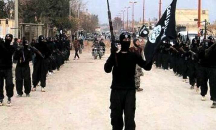 protesters again display isis flags in kashmir valley