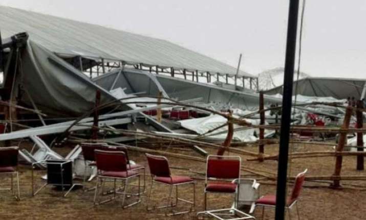 raipur more than 50 injured after stage meant for modi s