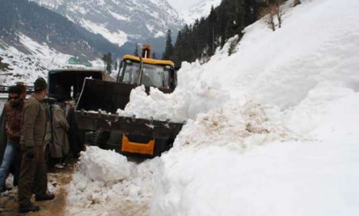 3 killed by landslides in jammu and kashmir
