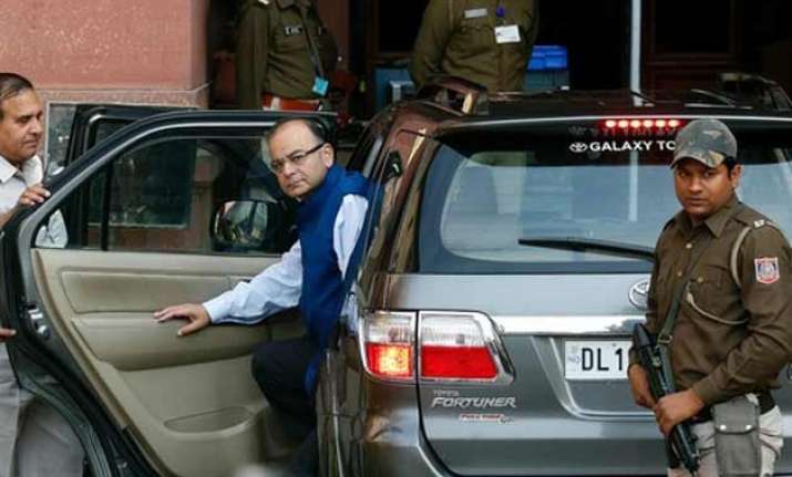 orop ex servicemen hold sit in outside arun jaitley s