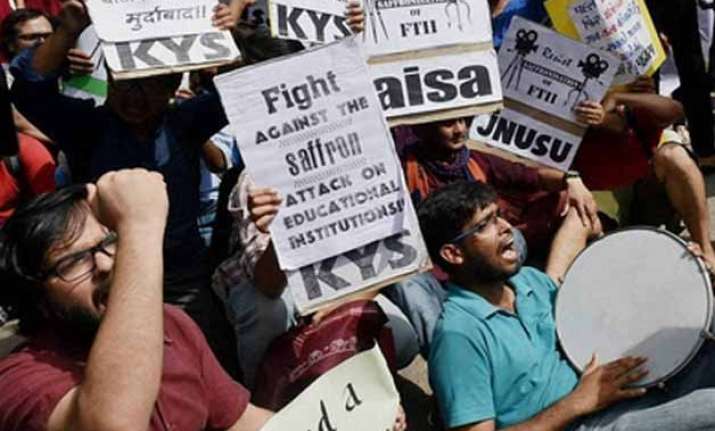 ftii row govt refuses to reconsider gajendra chauhan s
