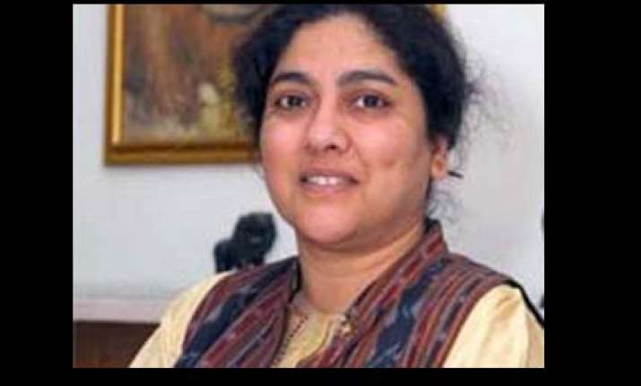 pm s daughter to write biography of parents