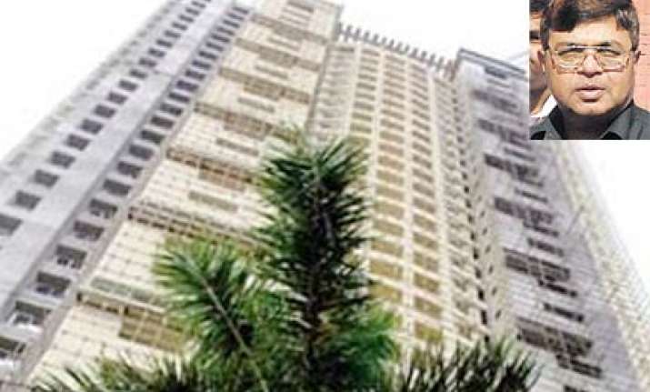 adarsh scam cbi team meets maha chief secy