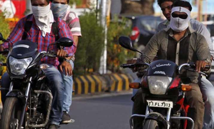 intense heat wave continues toll in andhra telangana