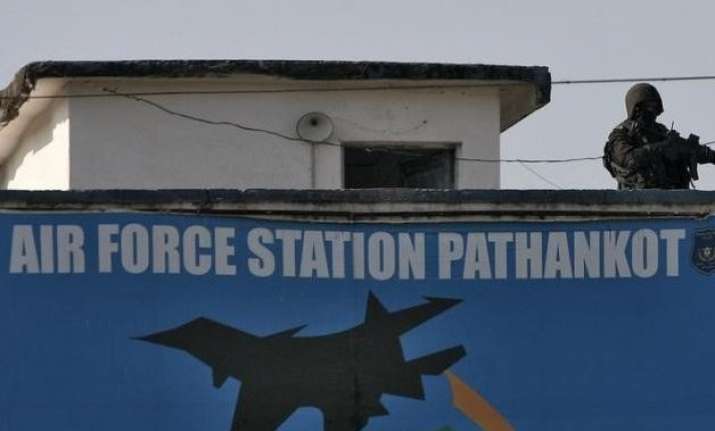 locals pay rs 20 to security guards to enter pathankot