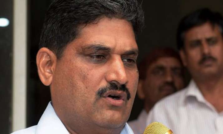 delhi government seeks contempt proceedings against acb
