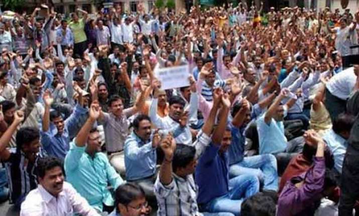 35 held for protest over teacher s recruitment exam