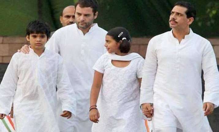 hc notice to newspapers on defamation plea of priyanka