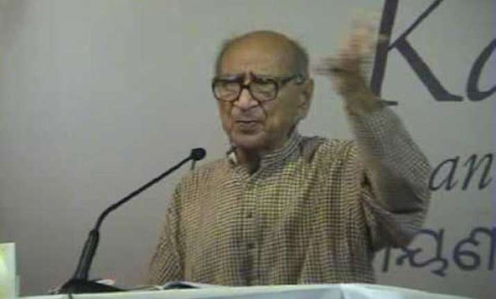gandhian narayan desai dies at 90