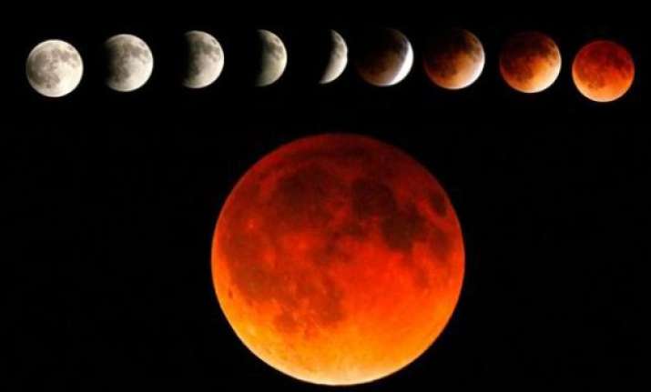 blood moon the last lunar eclipse of year to occur today
