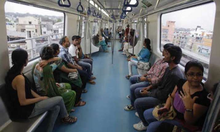 dmrc inks mou with railtel for wifi facility at metro