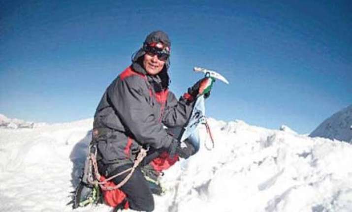 three time summiteer set for another stab at mt everest