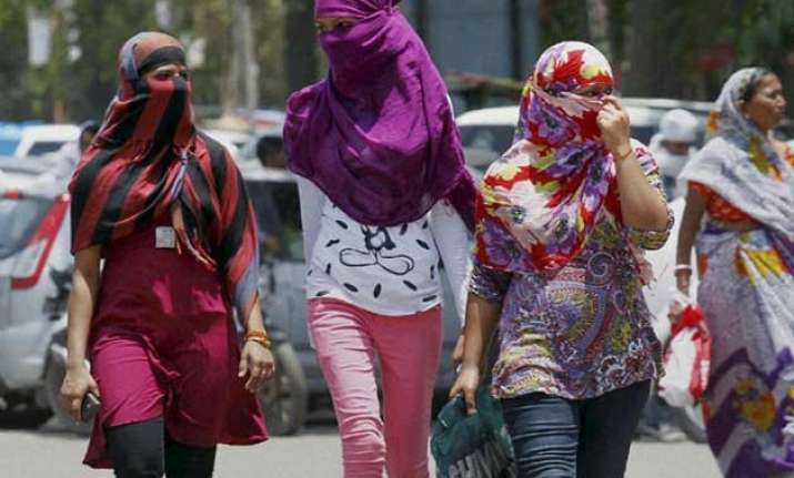 death toll climbs to 1412 as intense heat wave continues