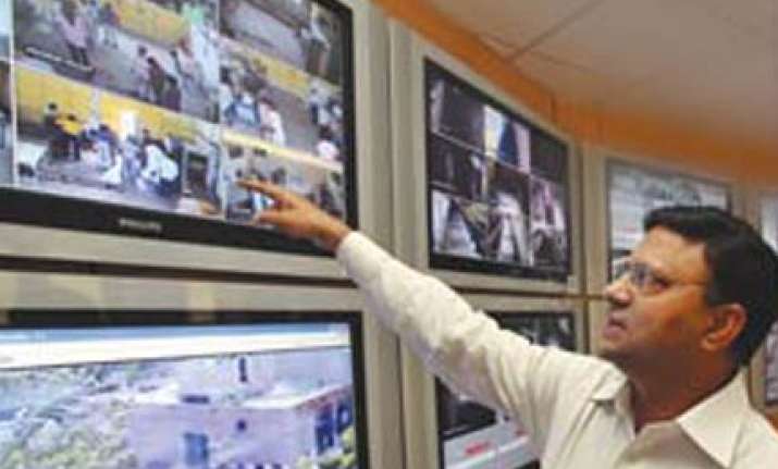 b k gupta takes over as delhi police commissioner