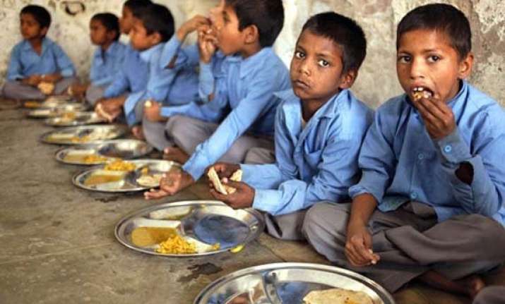 over rs 7.5 cr released for mid day meals at delhi schools