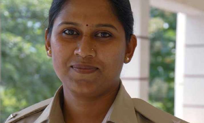 karnataka minister boasts of getting dsp transferred lands