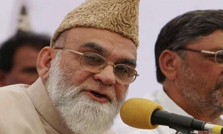 delhi jama masjid s shahi imam attacked