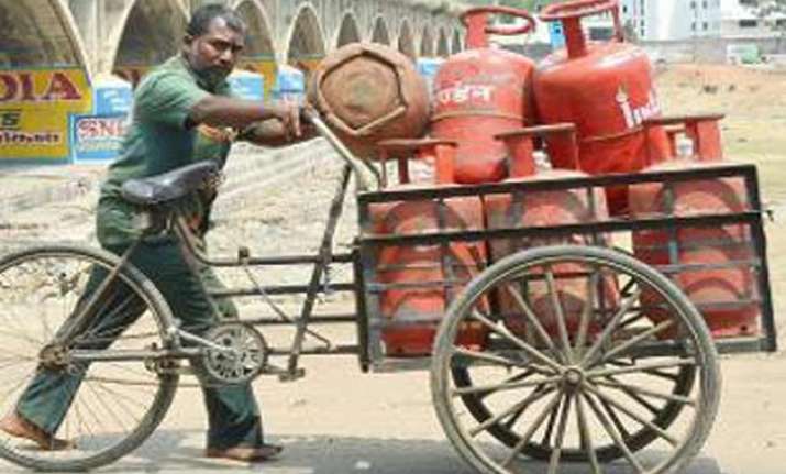 pm modi appeals to well off people to give up subsidised lpg