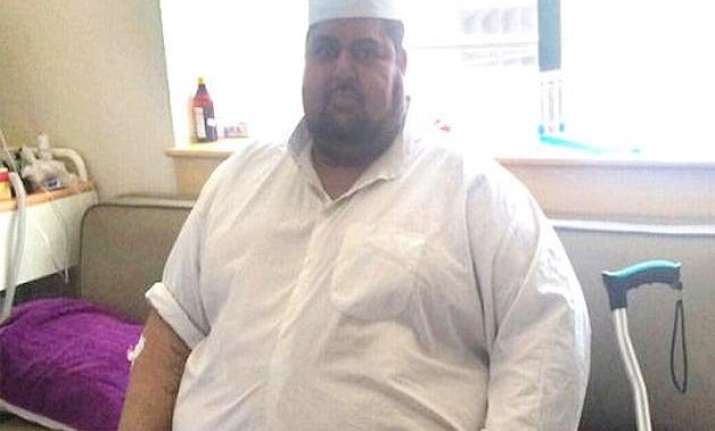 iraqi man weighing 301 kg undergoes surgery to lose weight