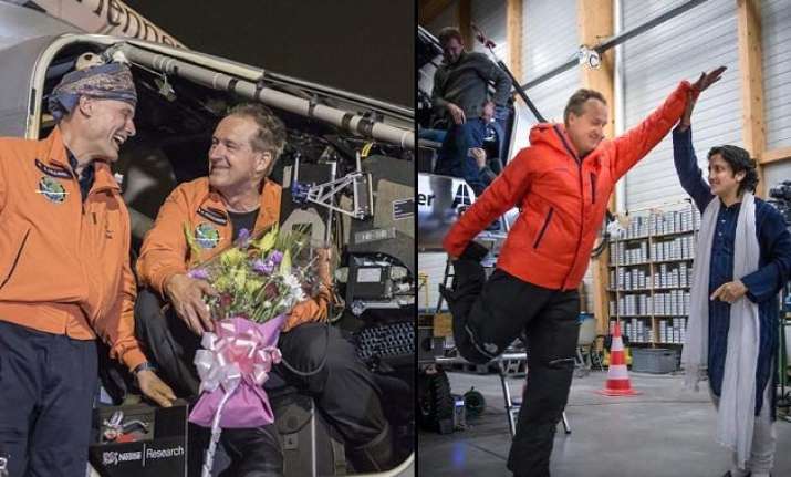 solar plane pilots do yoga to energise during long flights