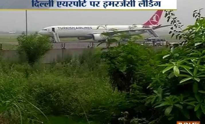 turkish airlines plane cleared for take off as nothing