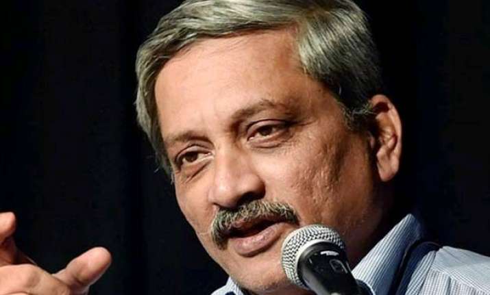 manohar parrikar urged to stop using outdated choppers