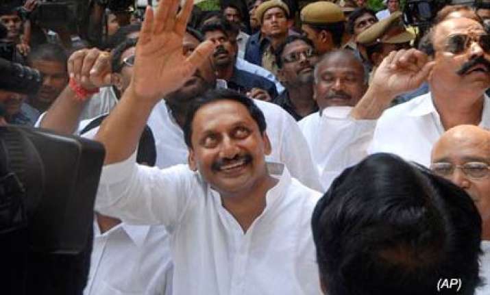 kiran says will go by congress on jagan telangana issues