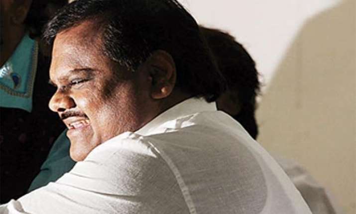 cops bust gang led by rajan s aide which indulged in