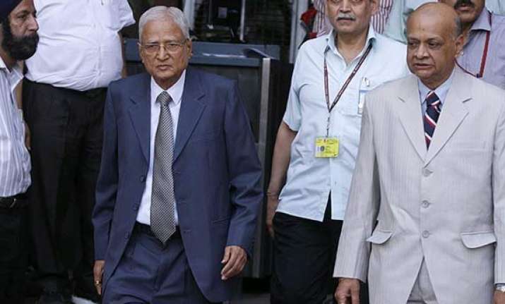 sit on blackmoney to go after offenders justice shah