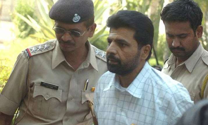 see the full list of convicted and acquitted in 1993 mumbai