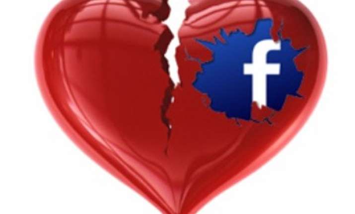 delhi man meets facebook friend for valentine s day gets