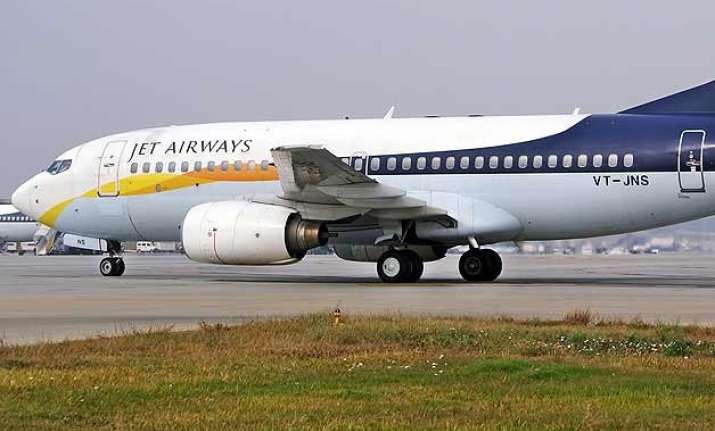 jet airways flight diverted to muscat following bomb scare