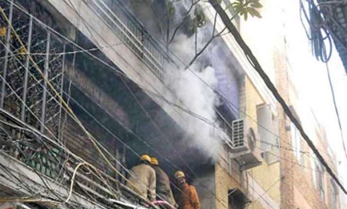 fire breaks out in gandhinagar market 3 suffer burn injuries