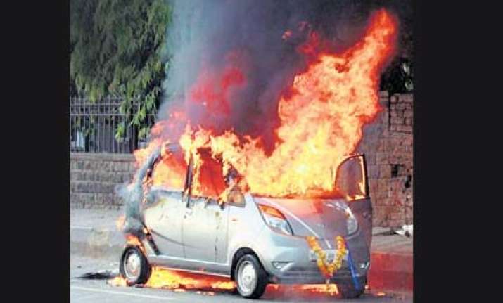 mumbai man bought tata nano at 3 pm gutted in 45 minutes