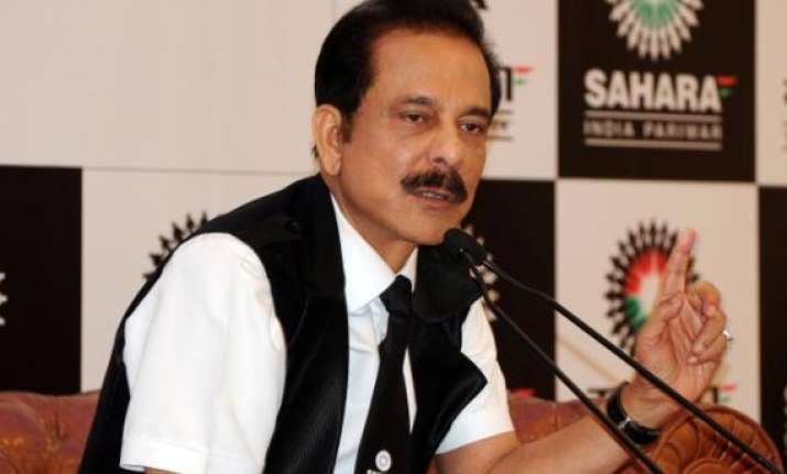 sc declines urgent hearing plea of sahara chief
