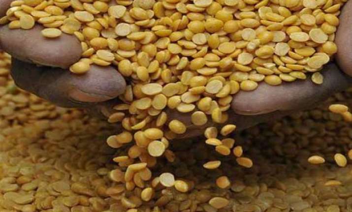 pulses drop rs 500 per quintal on government measures